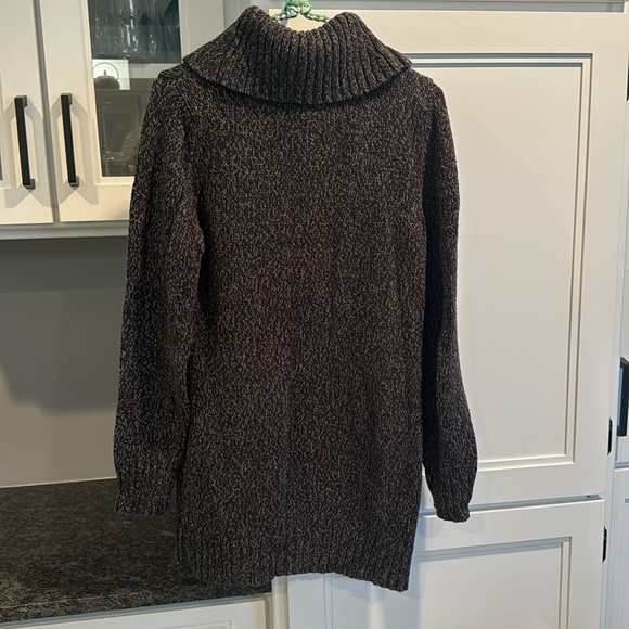 Sweater - Picture 3 of 3